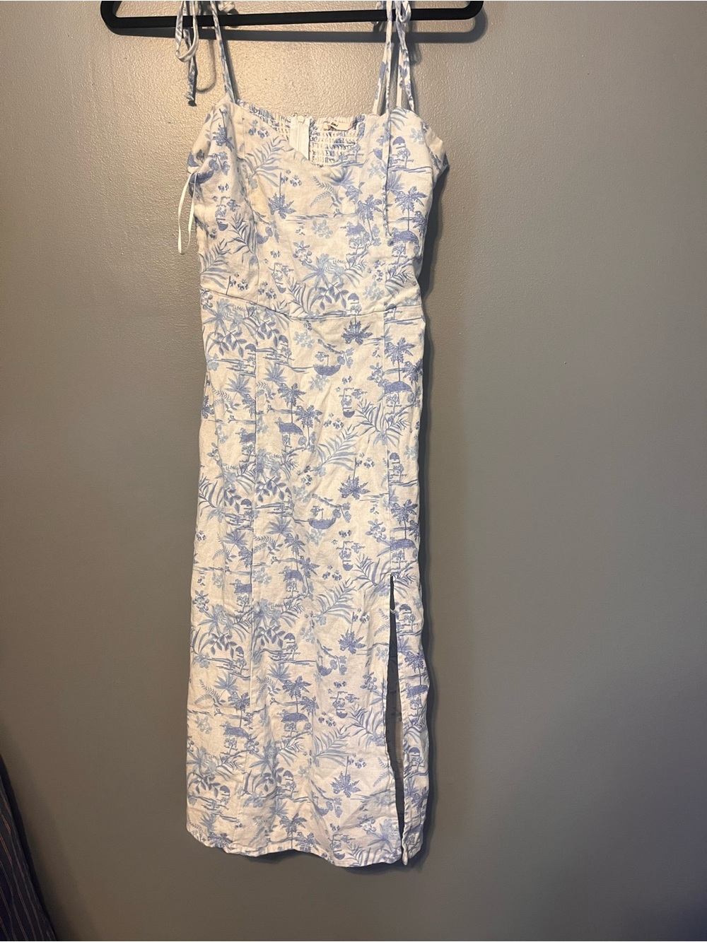 miami White and Light Blue Floral Tie-Shoulder Midi Dress